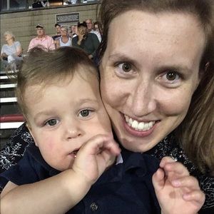 Meet your Posher, Leslie