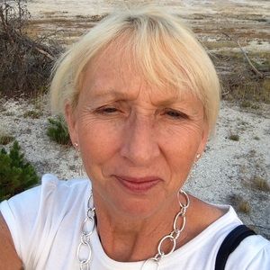 Meet your Posher, Joan