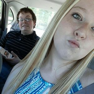 Meet your Posher, Lydia