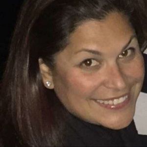 Meet your Posher, Daniela