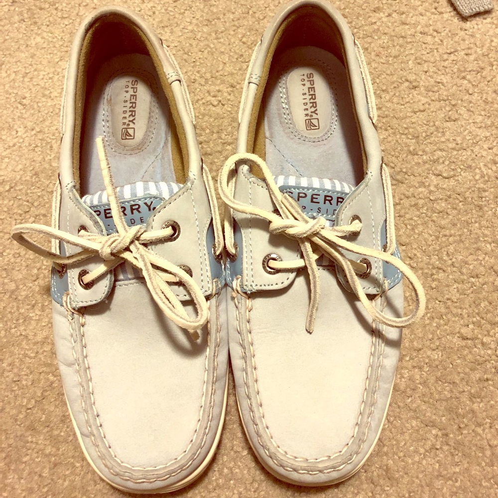 Blue sperry shoes❤️