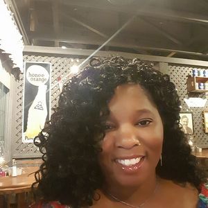 Meet your Posher, Andrella