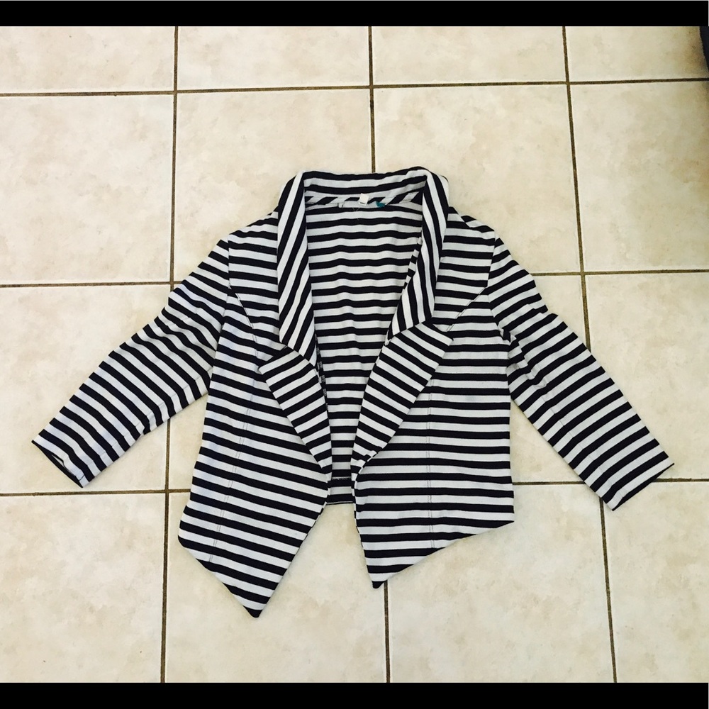 Black and White Womans Blazer