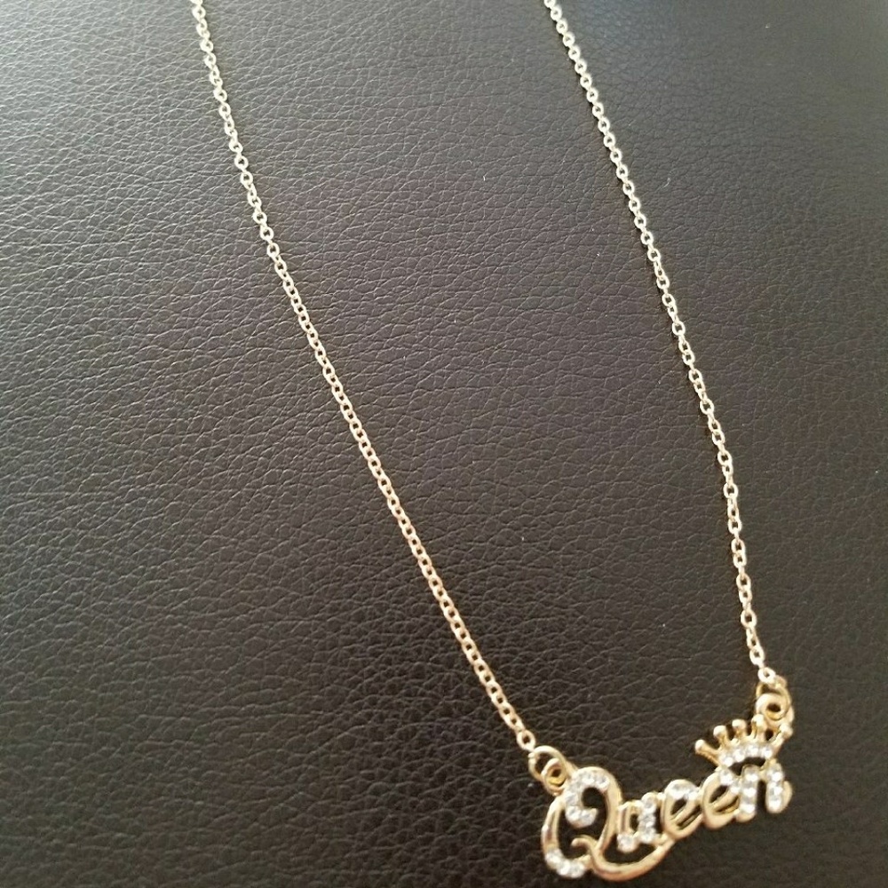 Half Price Sale👸 QUEEN NECKLACE 👸