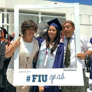 Meet your Posher, Angia