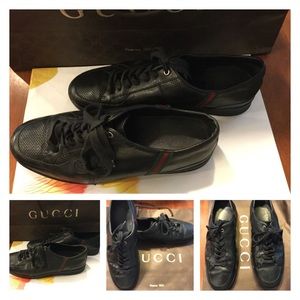 MEN’S GUCCI RED/GREEN LEATHER SNEAKER.