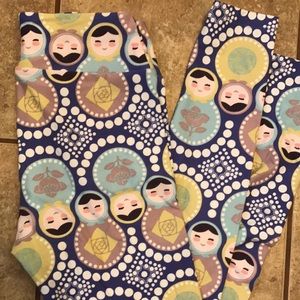 LuLaRoe One Size Nesting Doll Leggings