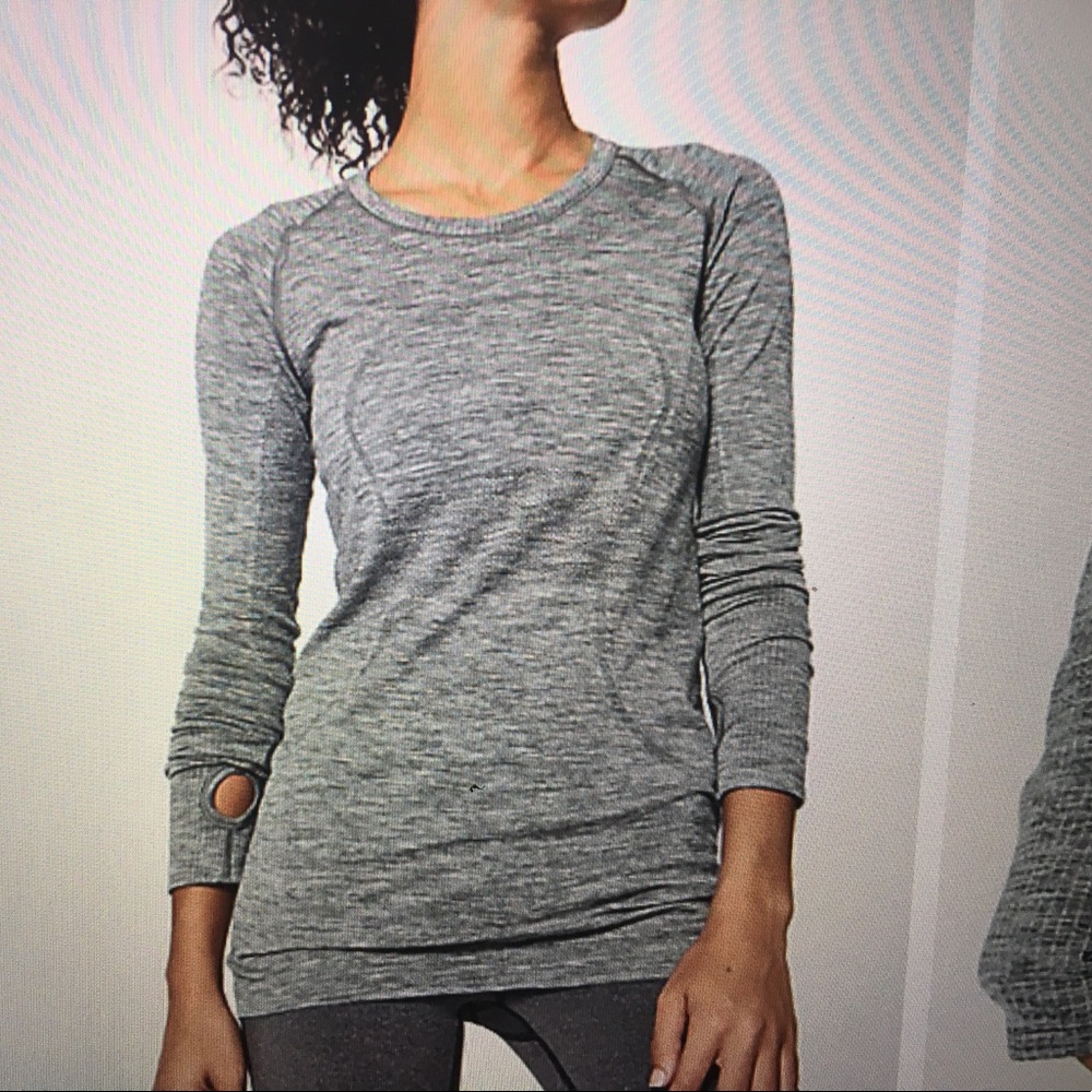 Lululemon swiftly tech long sleeve crew.