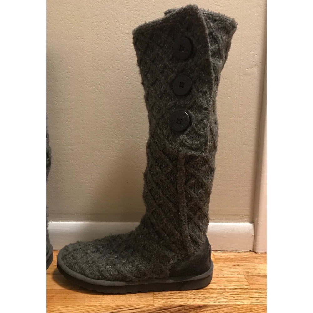 UGG BOOTS