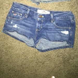 Size 3 Holister shorts