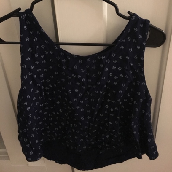 A beautiful top from a designer in Spain - Picture 3 of 4