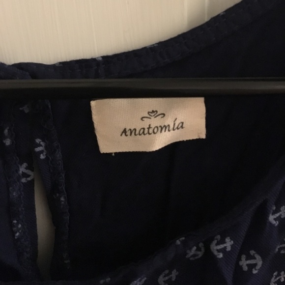 A beautiful top from a designer in Spain - Picture 4 of 4