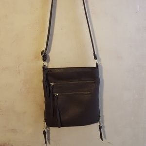 Steve Madden mocha crossbady purse