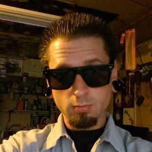 Meet your Posher, Daniel