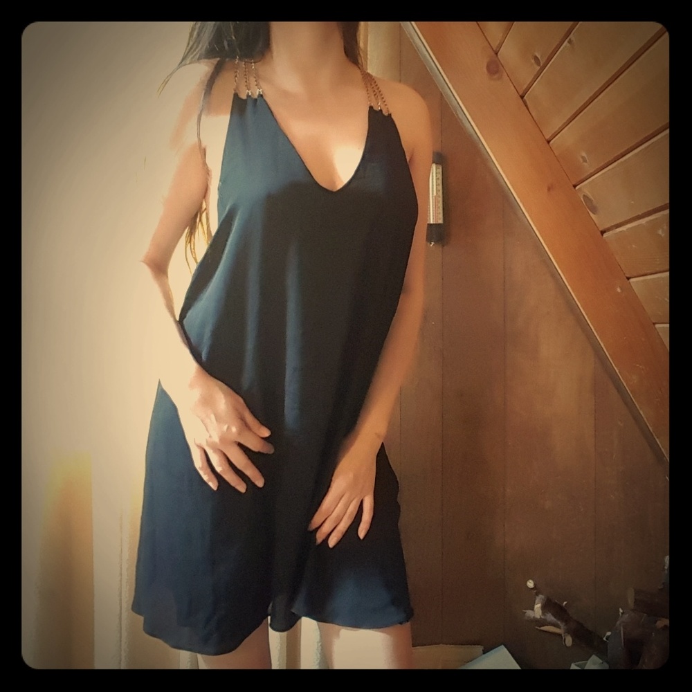 Black Shift W/ Chain Straps NWT