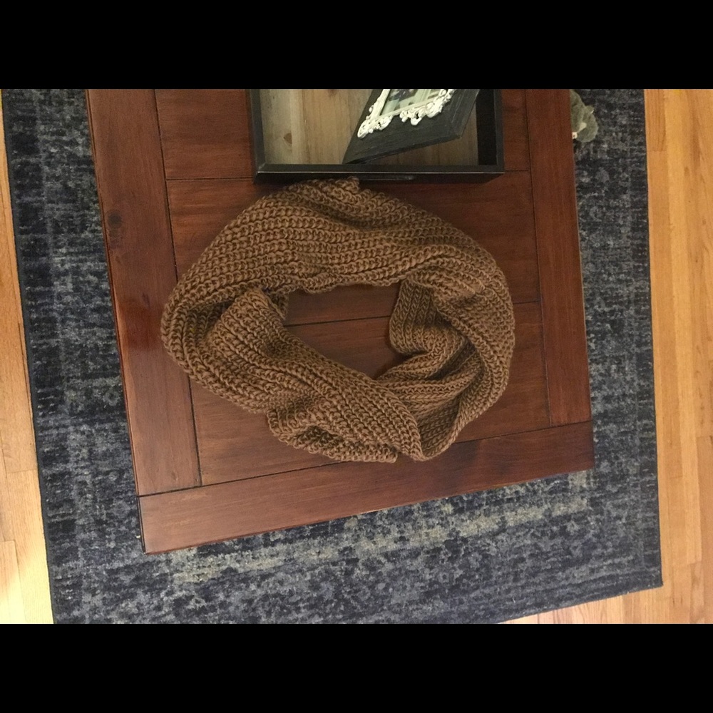 PICK ONE FREE GIFT WITH EVERY PURCHASE