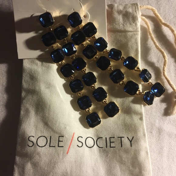 🌺Ethereal Shoulder Duster Earrings Blue Sapphire - Picture 3 of 4