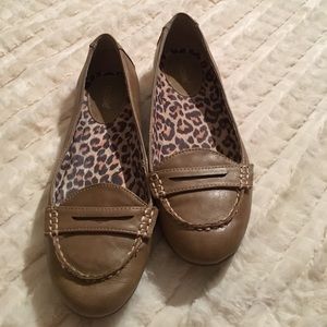Nicole flats, Size 8 M