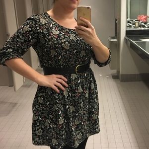 Longsleeve dress with printed design