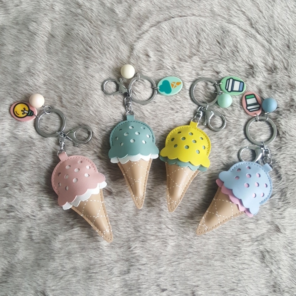 🍦Ice Cream purse/key charm