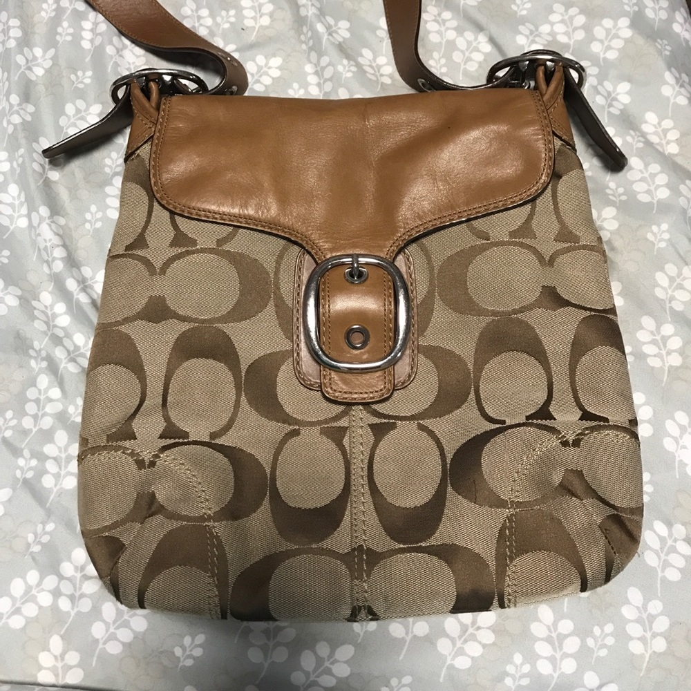 Coach crossbody handbag khaki & tan