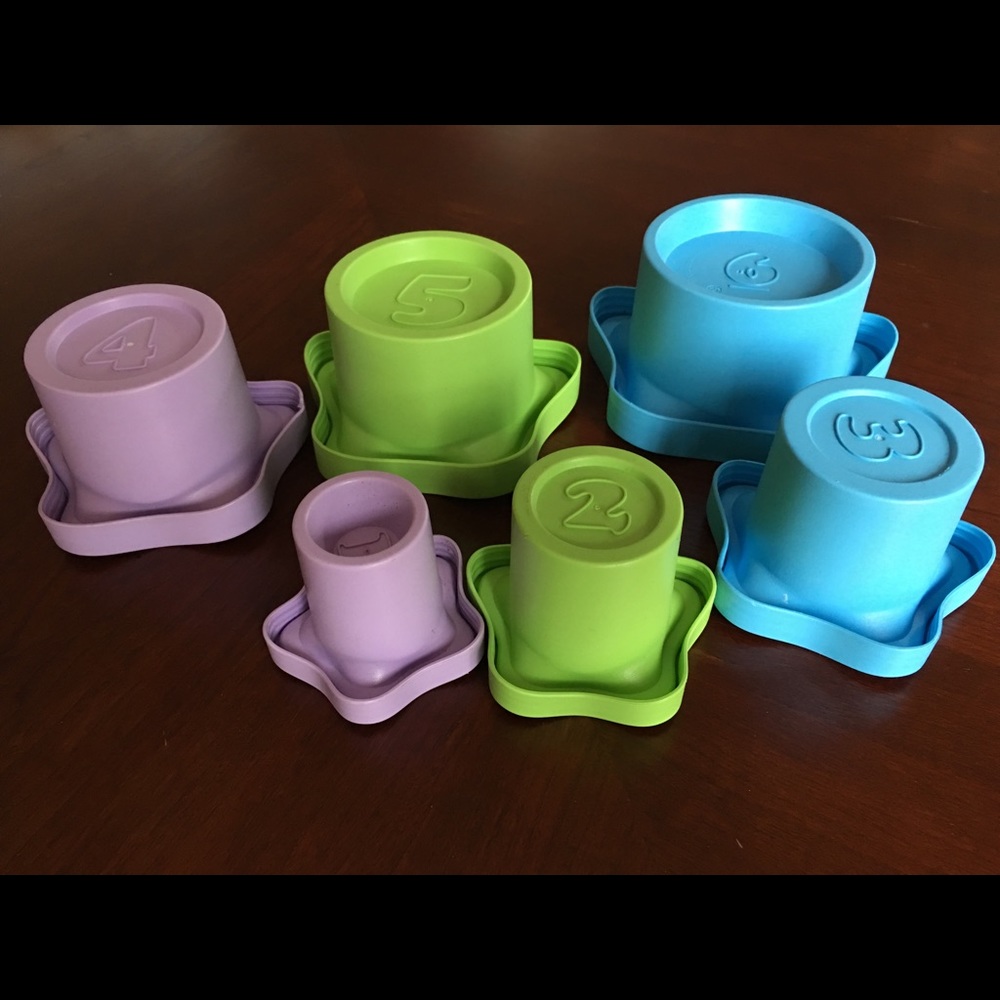 🎉🎉Green Toys stacking  cups. 6+ months 🎉🎉