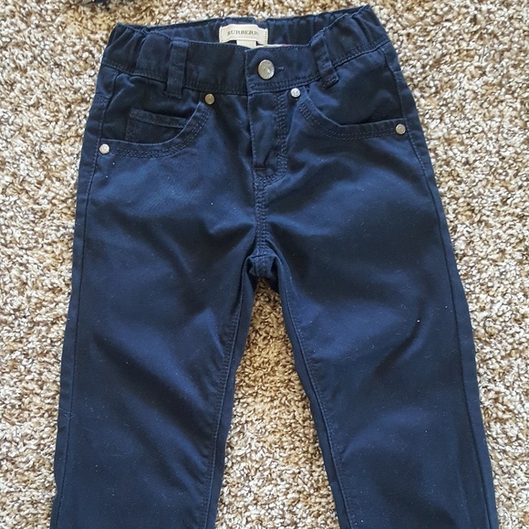 Kids burberry top and pants - Picture 3 of 4