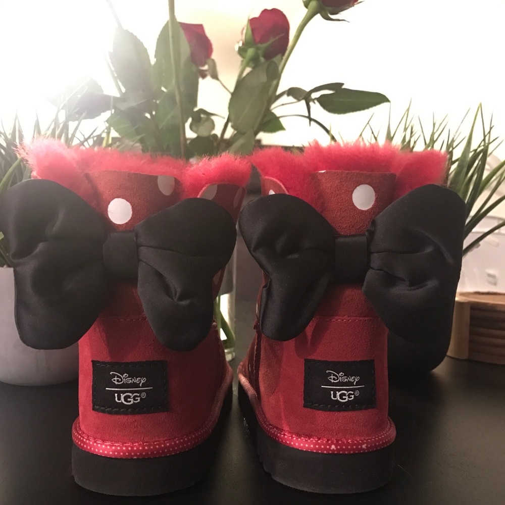 ❌SOLD❌Authentic mini Disney uggs special edition