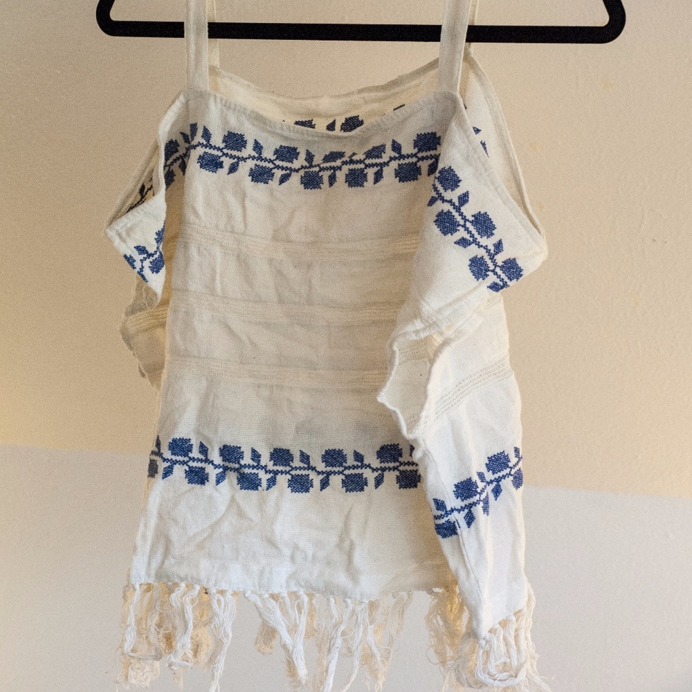 Off-the-shoulder 70s Fringed Embroidered Blouse