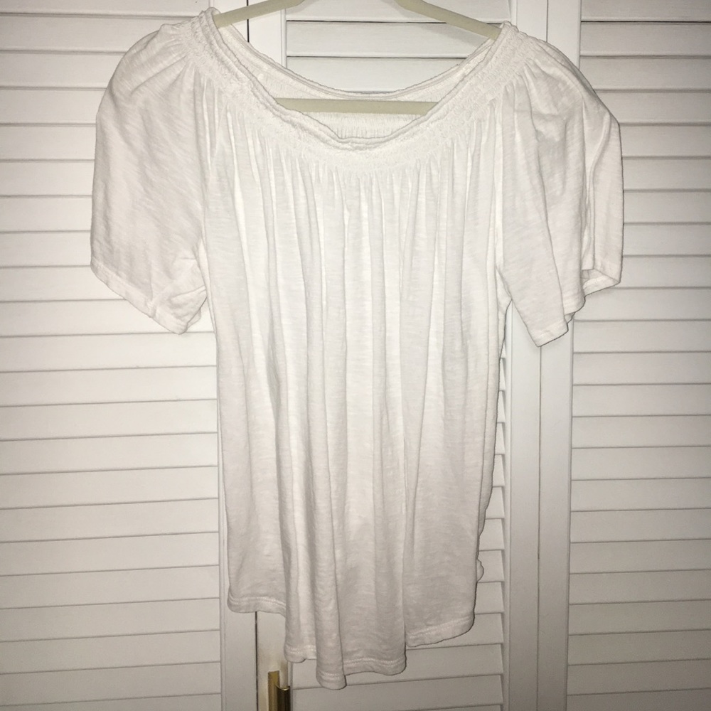 Ann Taylor Loft White Tee Size: Large