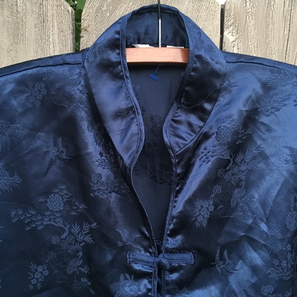 Silk Oriental Style Button Too - Picture 2 of 4