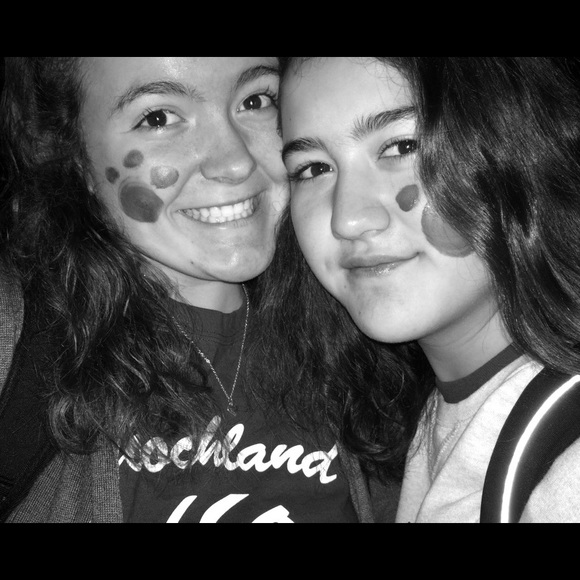 Meet your Posher, Julia - Picture 1 of 1