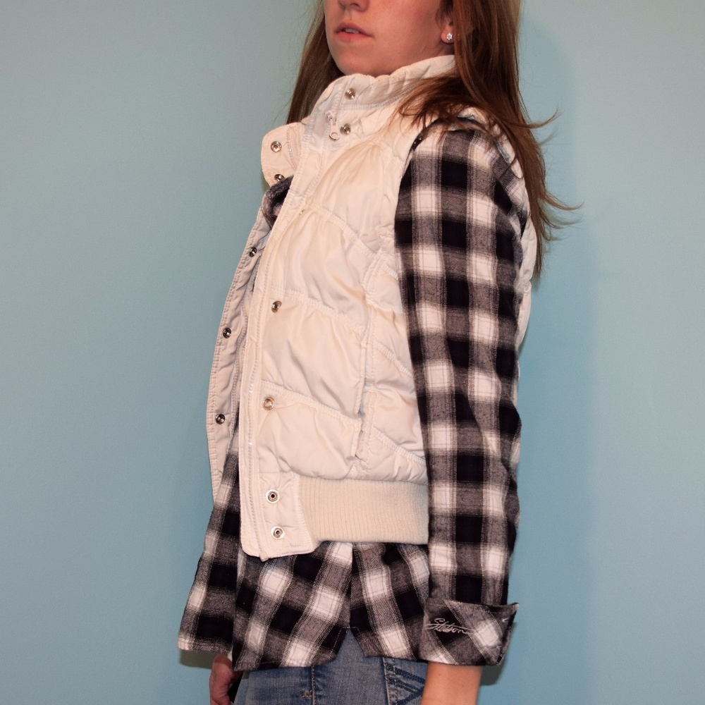 AEROPOSTALE White Puffy Vest