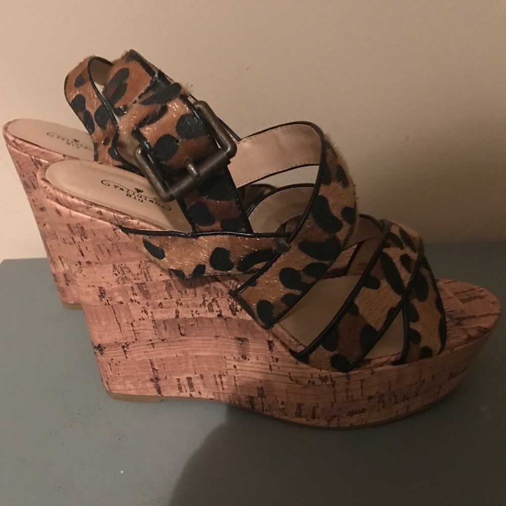 Shoes - Picture 3 of 3