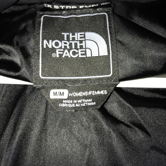 North Face: Women’s Miss Metro Parka - Picture 3 of 6