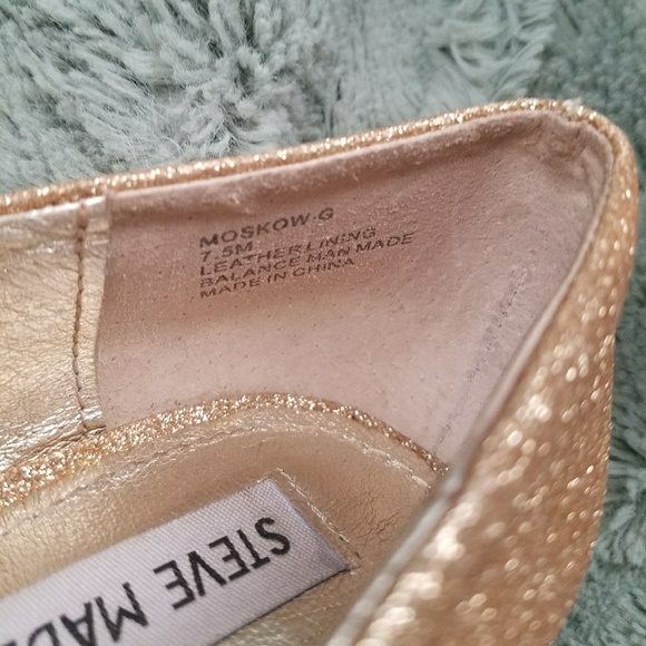 Gold Steve Madden Heels *Make an offer* - Picture 5 of 5