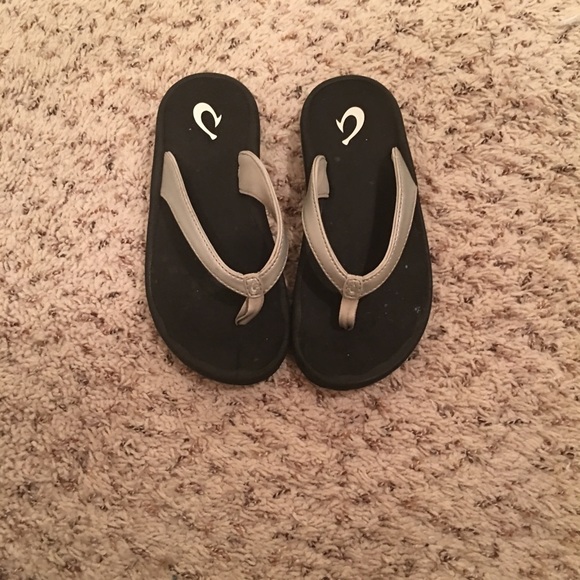 Olukai - Picture 1 of 2