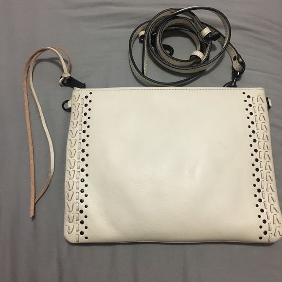 Rebecca Minkoff Handbags - NWOT Rebecca Minkoff White Crossbody Clutch