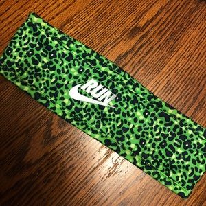 Nike run headband (reversible)