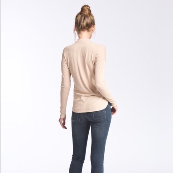 Choker Long Sleeve Tee - Picture 4 of 8