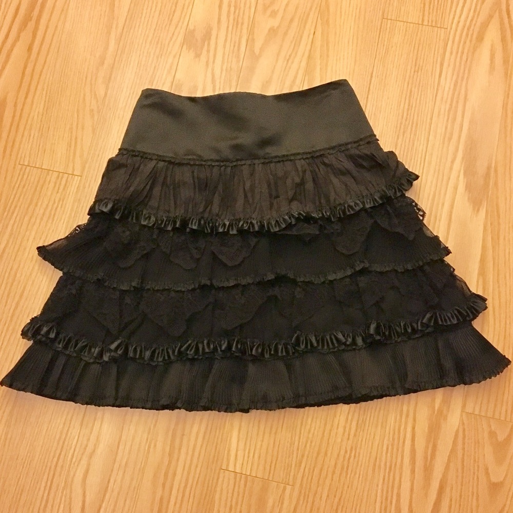 Nanette Lepore Ruffle Skirt 100% Silk Size 2