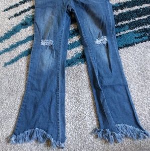 Cropped raw hem denim