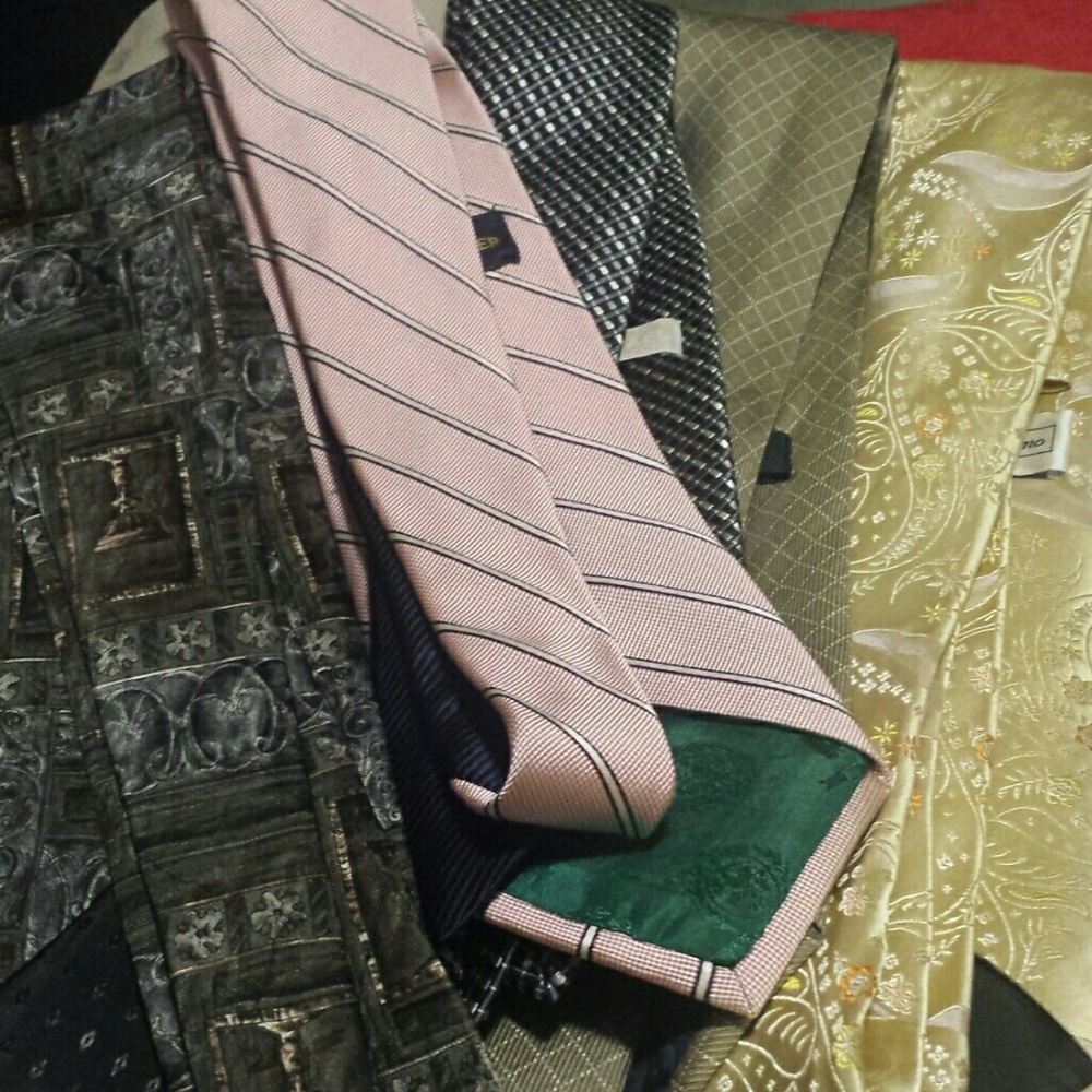 Five Ties - image 7