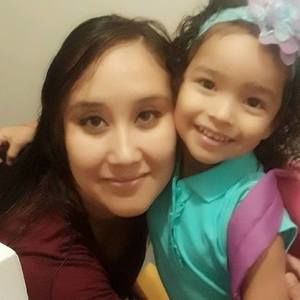 Meet your Posher, Perla