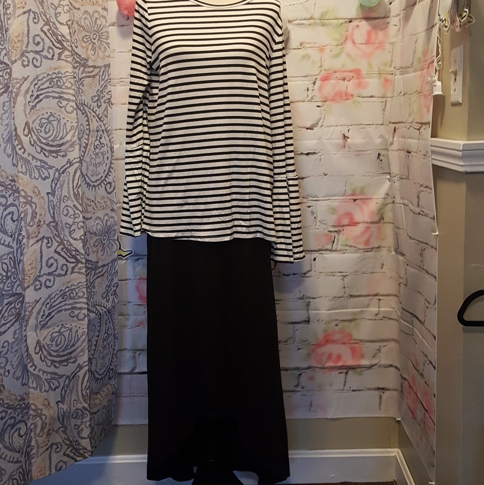 Medium Amelia James outfit