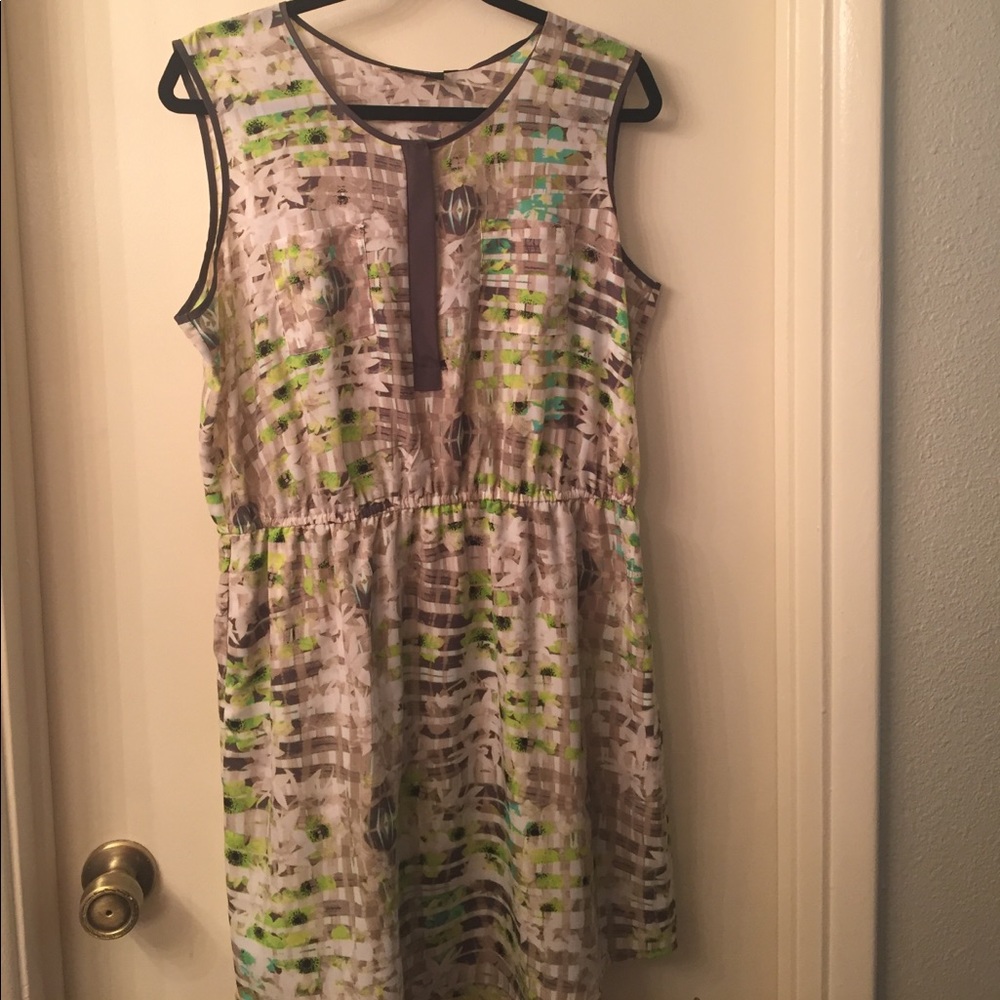 NWT Women’s L dress
