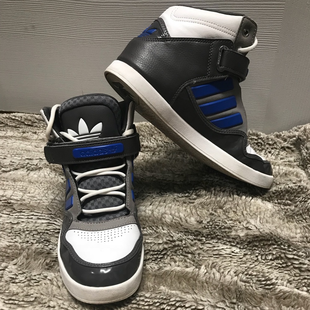 Adidas high tops women’s size 7