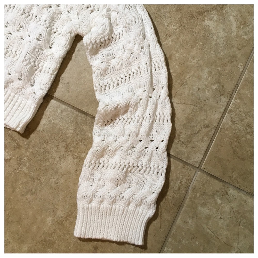 ✨HP✨Breezy Beach Jumper - Crop Boyfriend Fit - Picture 6 of 8