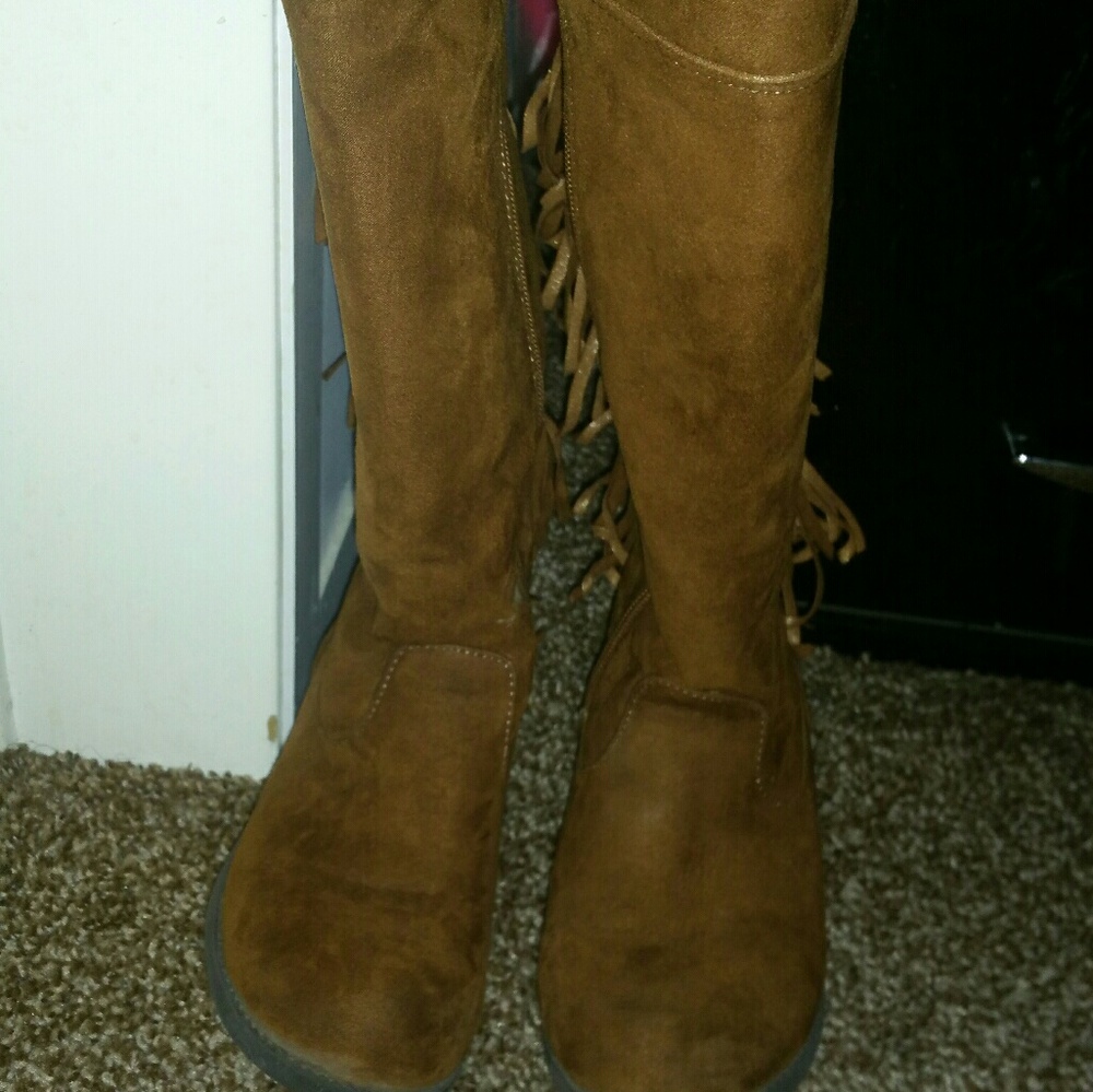 Girl boots