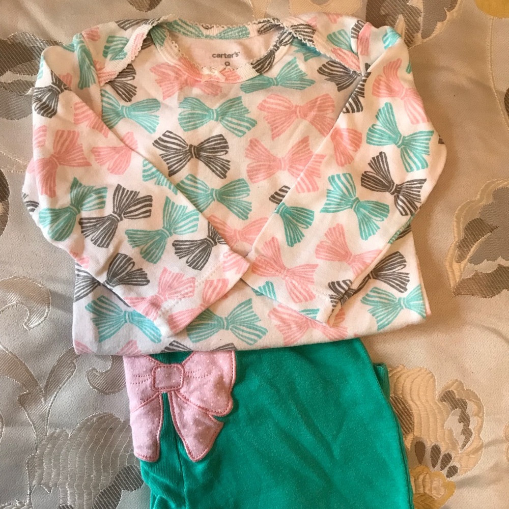 Carter’s Matching Set